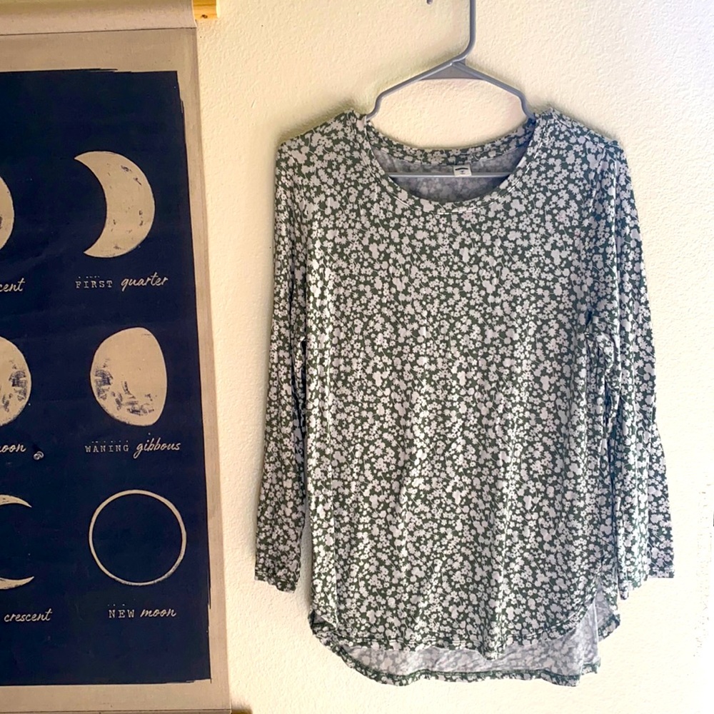 Floral Print Olive Green Long Sleeve Shirt 🌿🌱